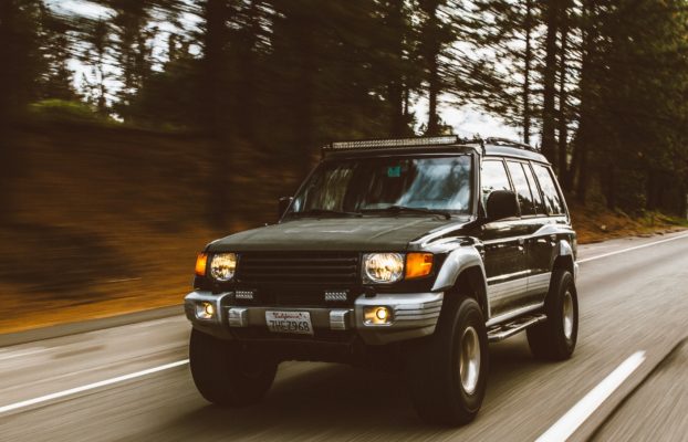 How to Clean Your Car Without Making Scratches